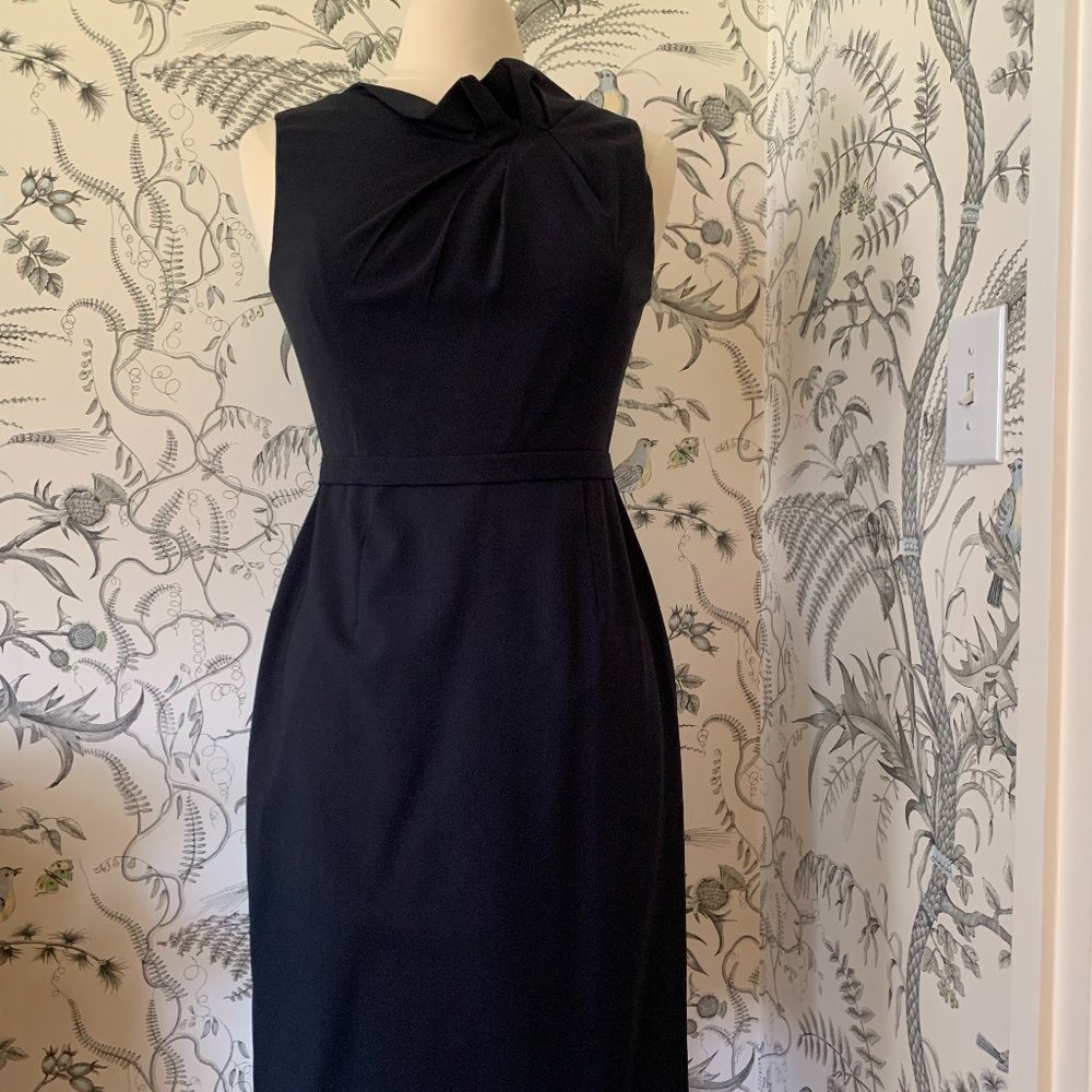 Elie Tahari summer weight wool sheath dress with gathered neckline Size …
